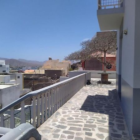 Vivenda Com Patio, No Coracao Do Mindelo Villa Kültér fotó