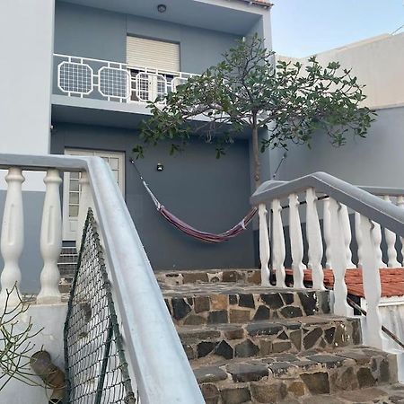 Vivenda Com Patio, No Coracao Do Mindelo Villa Kültér fotó