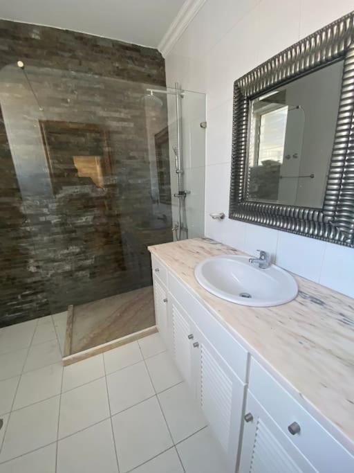 Vivenda Com Patio, No Coracao Do Mindelo Villa Kültér fotó