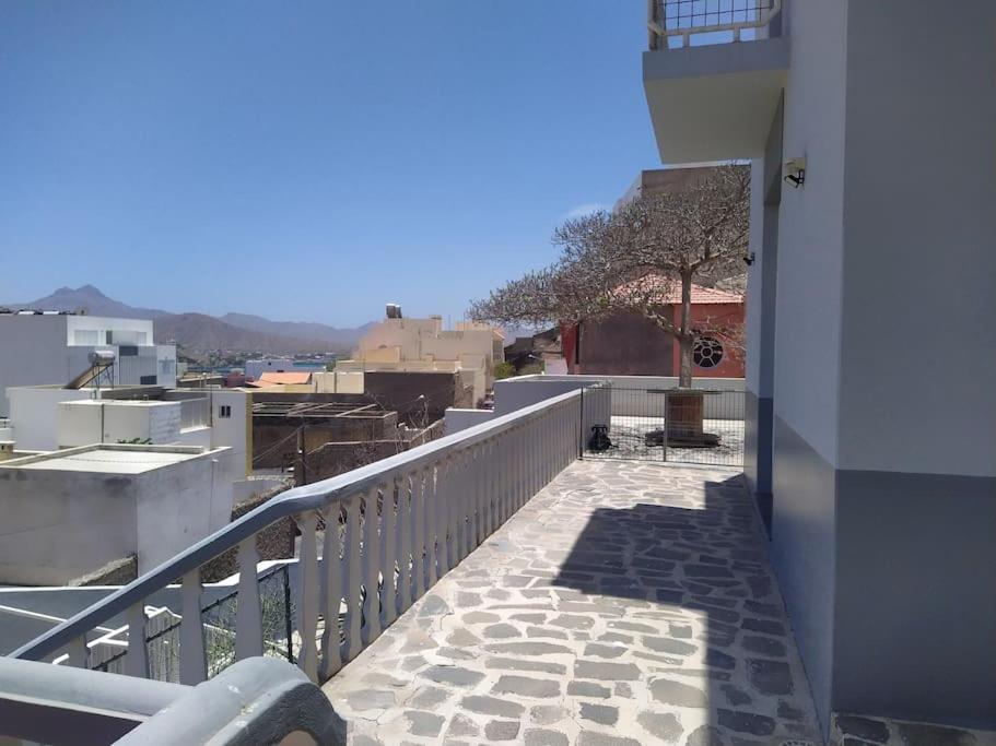 Vivenda Com Patio, No Coracao Do Mindelo Villa Kültér fotó