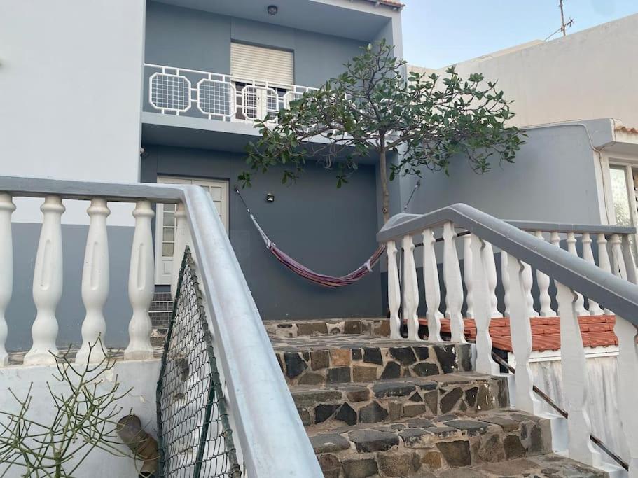 Vivenda Com Patio, No Coracao Do Mindelo Villa Kültér fotó