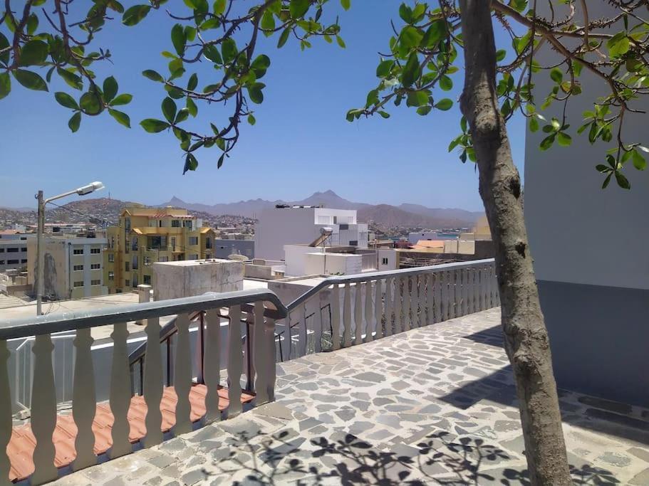 Vivenda Com Patio, No Coracao Do Mindelo Villa Kültér fotó